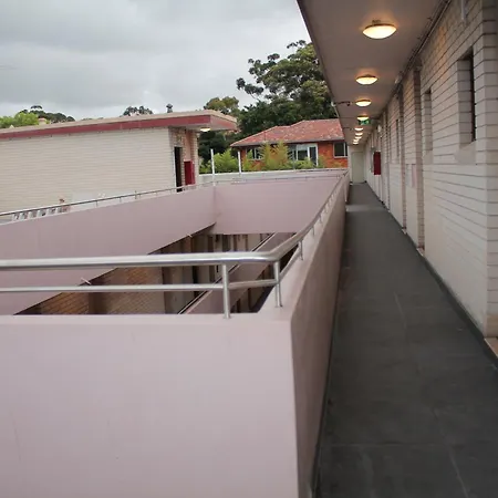 Marco Polo Motor Inn Sydney Hotel-2